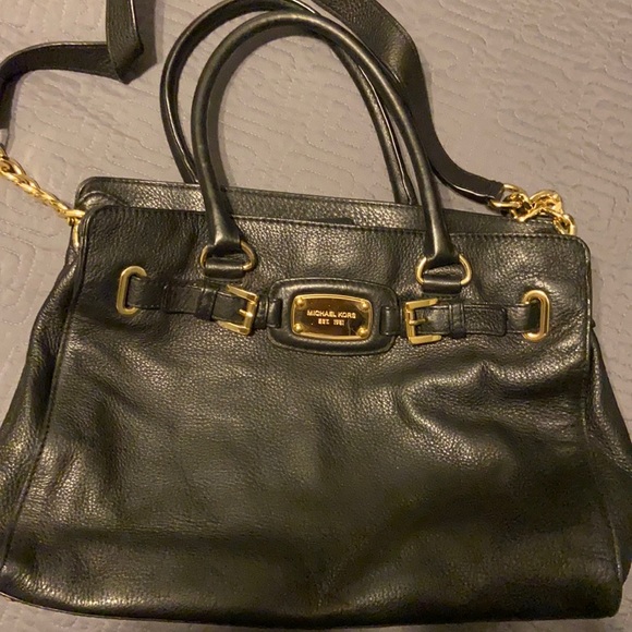 Michael Kors Handbags - Michael Kors Black Leather Purse